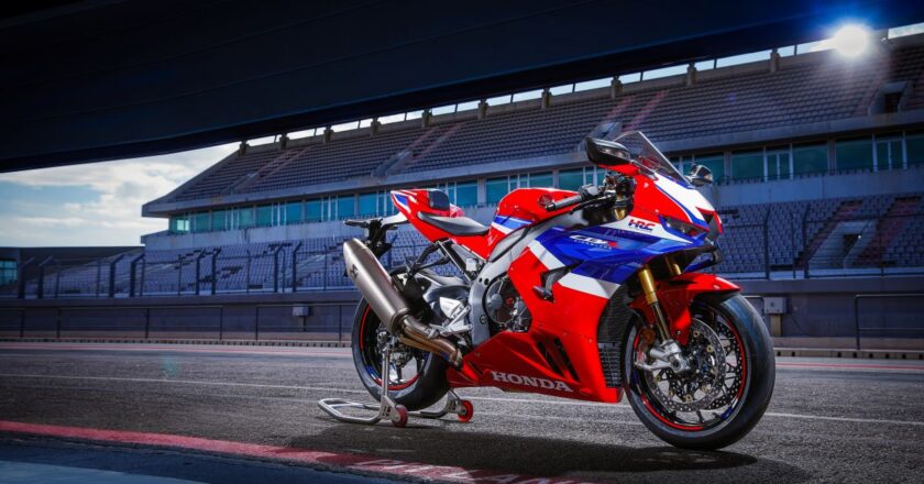 PROVA HONDA CBR600RR E FIREBLADE SP: DOPPIO COLPO A PORTIMAO