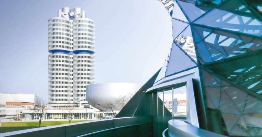 Il BMW Group continua a crescere in un ambiente volatile