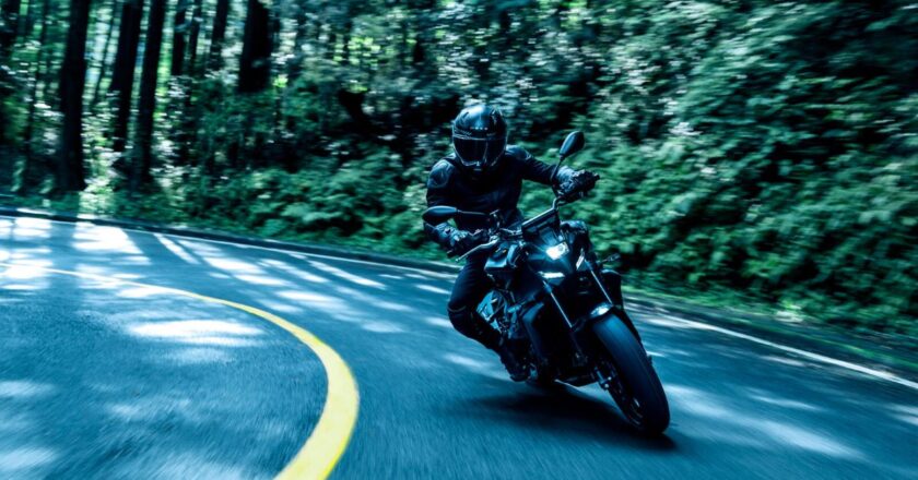 YAMAHA MT-09 Y-AMT: È LEI LA PRIMA AUTOMATICA DI IWATA