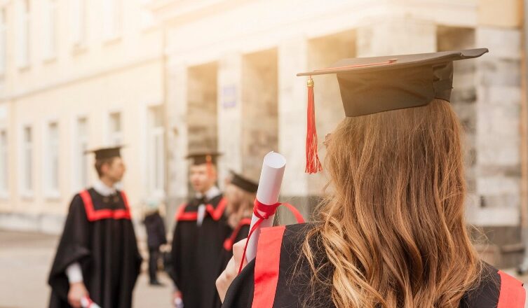 Le Scelte Universitarie degli Studenti Italiani: tra passione e prospettive di lavoro