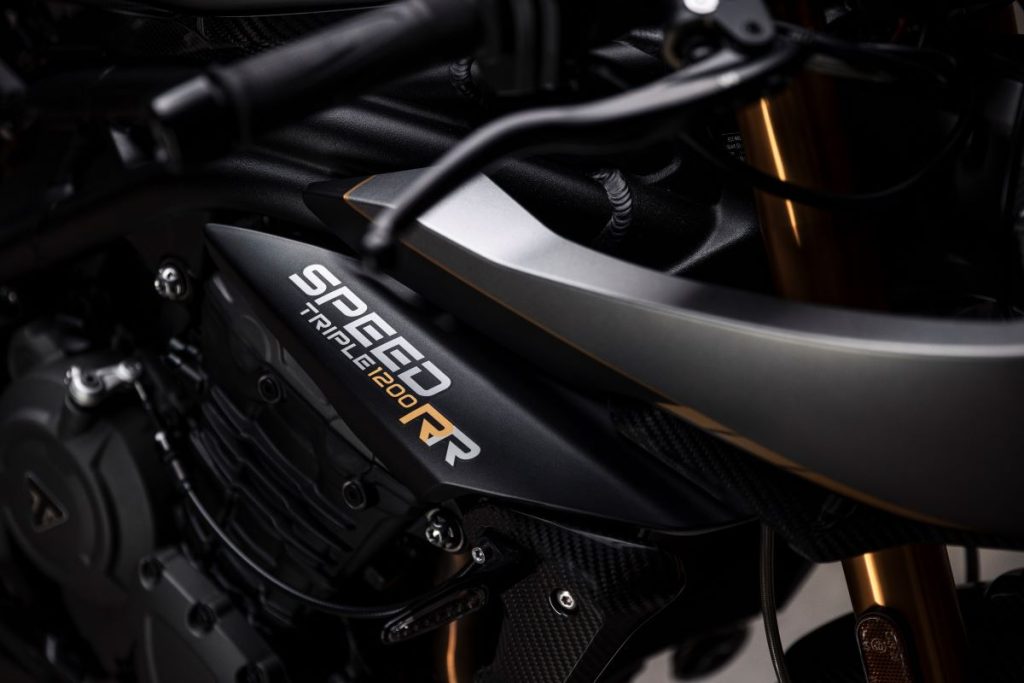  Speed Triple 1200 RR Breitling 