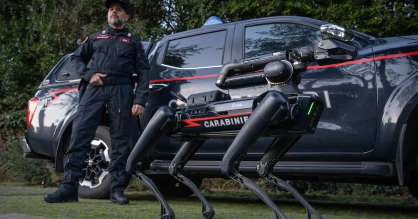 Chi è Saetta? Il primo cane robot in supporto dei Carabinieri Italiani