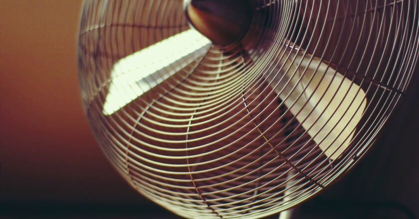 La storia affascinante della nascita del ventilatore