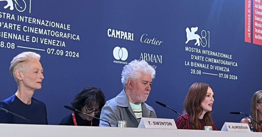 Almodovar a Venezia “A favore dell’eutanasia e contro i discorsi d’odio”