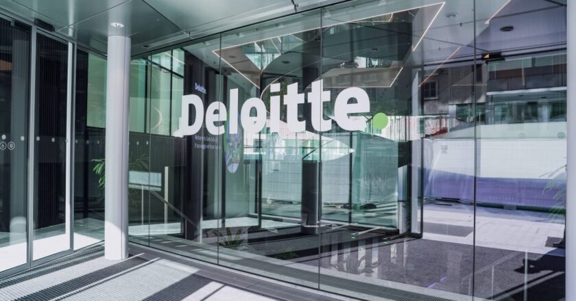 W7 e Deloitte, l’IA può favorire la parità di genere in azienda