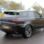 Range Rover Sport elettrica avvistata in nuovi test su strada: dettagli e anticipazioni