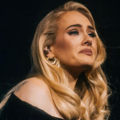 Adele riapre il suo show a Las Vegas e condivide una dura battaglia personale