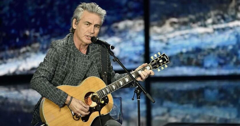 Ligabue celebra 30 anni di carriera con due eventi speciali: Reggio Emilia e Reggia di Caserta